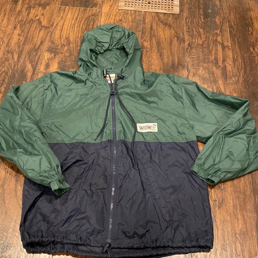 WALT DISNEY WORLD NYLON WINDBREAKER RAIN JACKET HOODIE BLUE & GREEN size M EUC